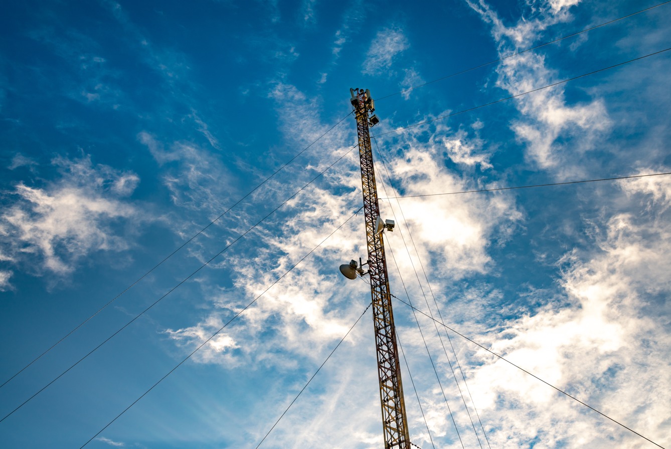 Torre de conexión inalámbrica